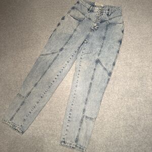 Free People High Rise Button Fly Tapered Jean Light Wash Distressed Look Size 27